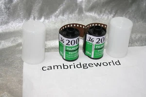 2 ROLLEN Fujifilm Fujicolor 200 Farbfilm Kleinbild FRISCH 6/26 Filme 36 Belichtungen - Bild 1 von 1