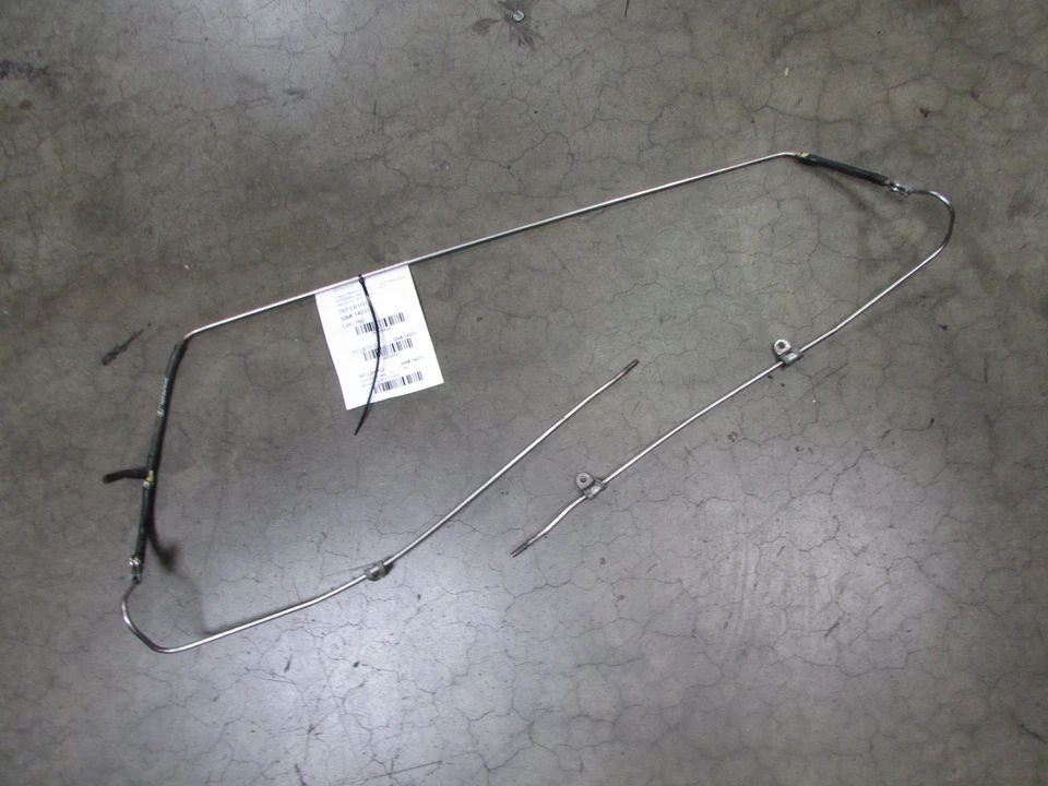 Lamborghini Gallardo, línea de vacío, usado, P/N 4001385G Foto 1 de 4