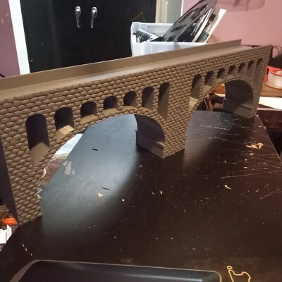 PUENTE DE PIEDRA VIADUCTO ESCALA 1:48 O PUENTE DE 30 PULGADAS DE LARGO.  Foto 1 de 4