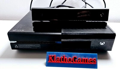 XBOX One Konsole Model 1540 Schwarz + Kamera &2  Controller  Y924 - Bild 1 von 4