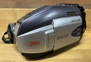 Panasonic Palmcorder PV-L452D VHS-C Tape Camcorder Video Camera Only UNTESTED - Picture 1 of 11