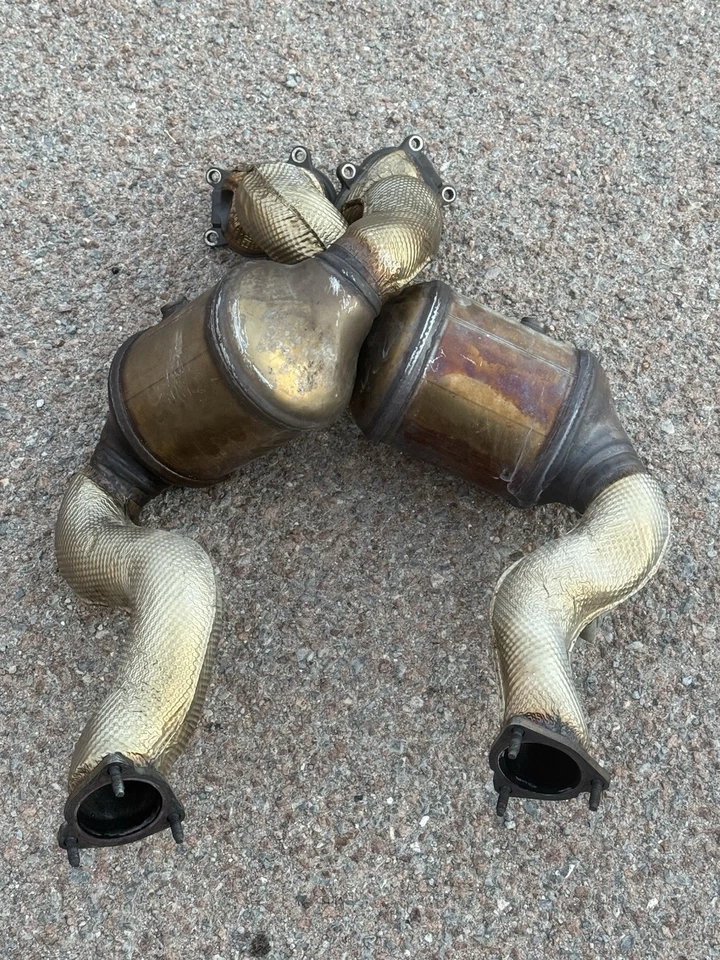OEM AUDI CATALYTIC CONVERTERS FOR 4.0T, 12-18, S6 / S7 / RS6 / RS7 / A8 / S8 - Image 1 of 1