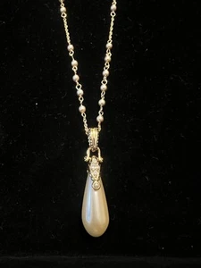 Vintage Nolan Miller Glamour Collection goldfarbene Kunstperlen Träne Halskette 7298 - Bild 1 von 5