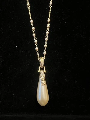 Vtg Nolan Miller Glamour Collection Gold Tone Faux Pearl Teardrop Necklace 7298 - Image 1 of 4