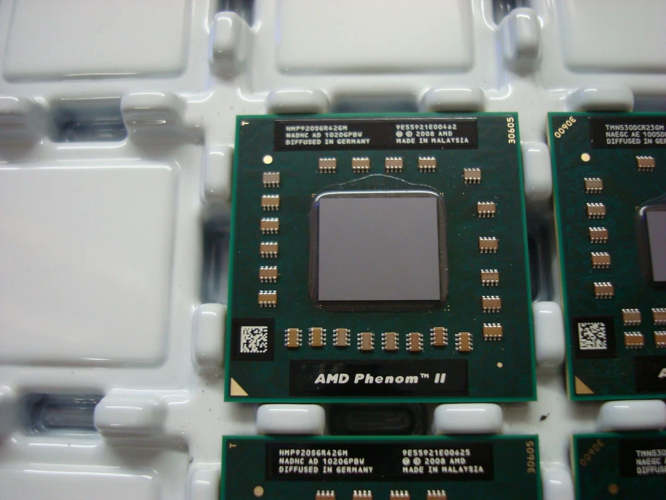 AMD Phenom II Quad-Core Mobile P920 HMP920SGR42GM Processor CPU - Image 1 of 1