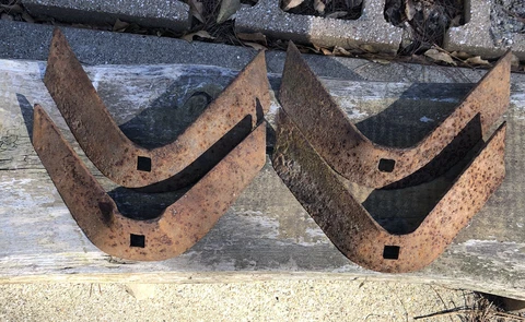 4 Vintage Cultivator Plow Points Steampunk Display 12" Across Cover