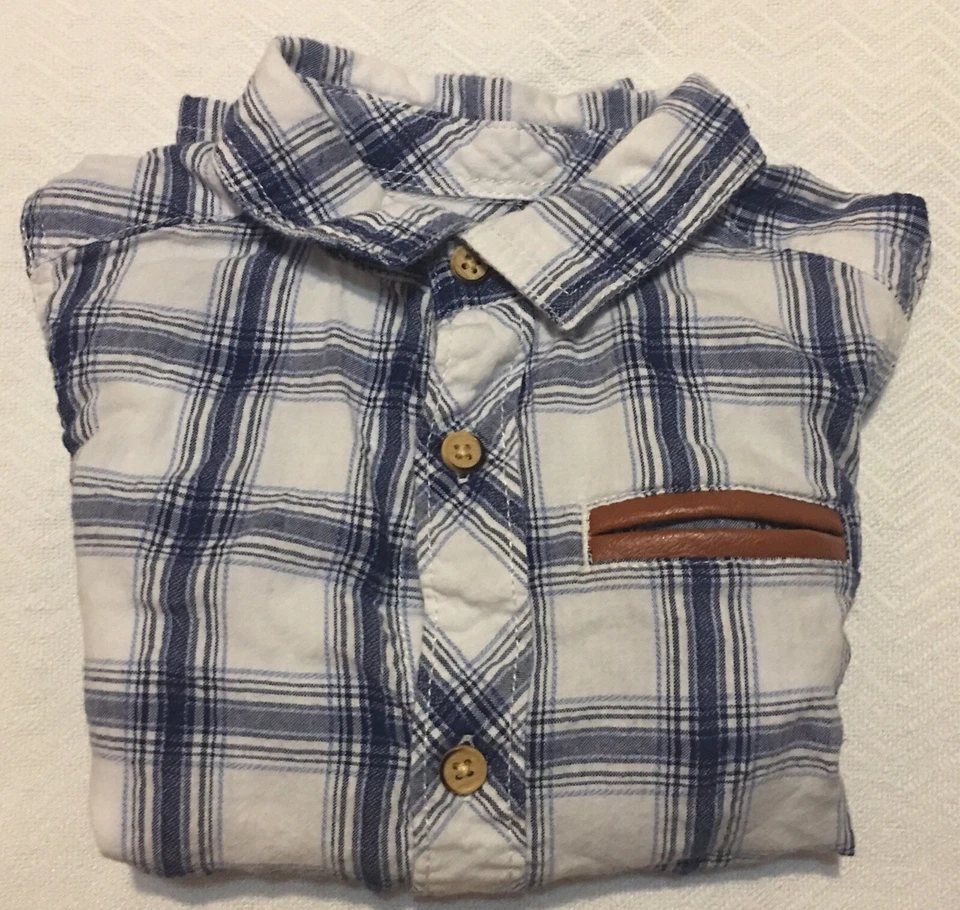 Camisa mangas larga para niño de 4 año a cuadro.(1) Foto 1 de 4