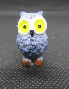 Fève Animal Oiseau Une petit chouette hibou yeux Jaune owl #G31 - Imagen 1 de 3