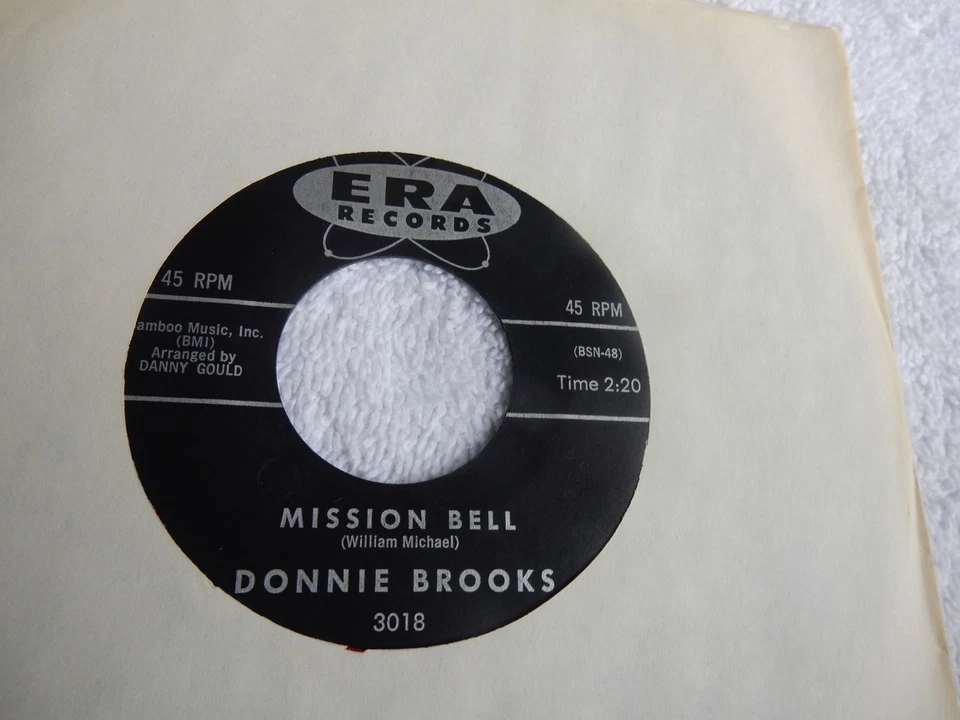 TEEN POP DONNIE BROIK ON ERA  LABEL   45 RPM 7" RECORD Foto 1 de 1