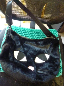 RARE Lulu Guinness faux fur, cat face bag. Excellent condition - Picture 1 of 5