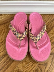 Sandalias Crocs para mujer rosa suela cómoda talla 10 EE. UU. - Imagen 1 de 7