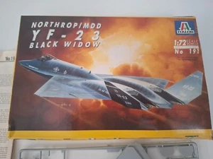 Kit Modelo Italeri Escala 1:72 - Northrop/MDD YF-23 Viuda Negra - Imagen 1 de 4