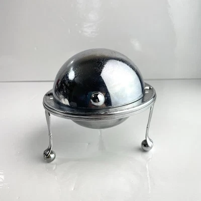 Servidor de caviar de mantequilla plateado de colección cúpula giratoria superior patas de filigrana Inglaterra Foto 1 de 4