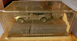 DEAGERSTINI   JAMES BOND 007   BMW Z8 THE WORLD IS NOT ENOUGH   BOXED NEW - Picture 1 of 2