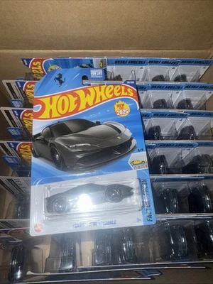 Hot Wheels Ferrari SF90 2025 Straddle lote de 36 grises Foto 1 de 2