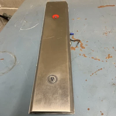 Elevator Button Panel - Image 1 of 2