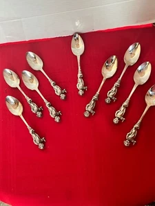 Reed & Barton /1985 Children of Christmas / LOOKING FOR SANTA/9 spoons - Picture 1 of 8