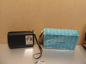 AURITONE SUPER DE LUXE HI-FI 6 TRANSISTOR RADIO FOR PARTS OR REPAIR NO VOL KNOB - Picture 1 of 14