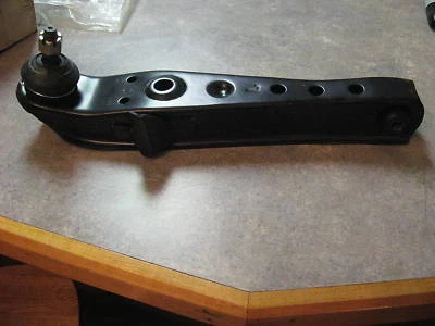 LOWER LH CONTROL ARM 85-88 TOYOTA CRESSIDA MOOG K9439 - Imagem 1 de 3