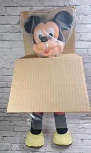 NIE BENUTZT! Vintage Hasbro Marching Mickey Mouse Puppe 70er Jahre Stramplerzimmer Disney - Bild 1 von 20