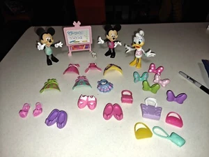25 - Disney Minnie Mouse Daisy Snap N Style Bow-Tique Dress Up Dolls Accessories - Picture 1 of 1