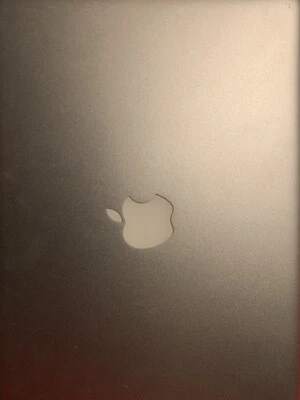 Apple macbook pro 13 inch mid 2012 (Maximum RAM and SSD Dual Storage Upgrade) - Image 1 of 4