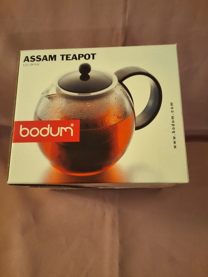 Bodum Assam Teapot, Tea Press, 34 oz Tea Pot - Image 1 of 4