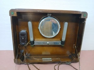 Gabinete de belleza perfecto Casewell - Runyan Co. - Imagen 1 de 17