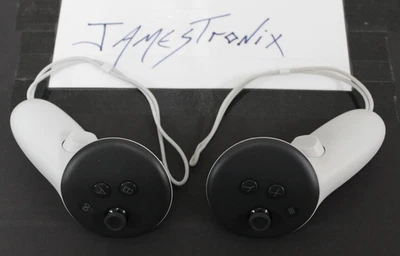 Genuine Meta Quest 3 / 3S VR Left & Right Pair Controllers ONLY, GREAT CONDITION - Image 1 of 4