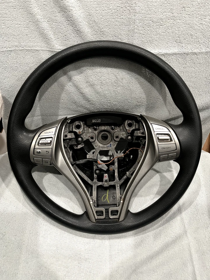 Volante Nissan Altima 2014-2016 negro control de crucero control estéreo Foto 1 de 1