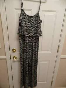 LADIE'S NEW BLACK/GREY PANT SUIT WITH RUFFLE TOP SIZE L - Picture 1 of 4