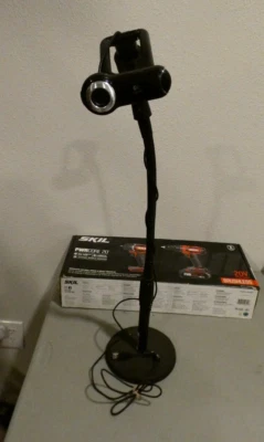 Logitech QuickCam Pro 9000 USB HD Webcam 2MP USB with On Stage Adjustable Stand - Image 1 of 4