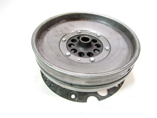 415072108 Schwungrad AUDI A5 Coupe 2.0 Tdi 130KW Ersatz Gebraucht Foto 1 de 3