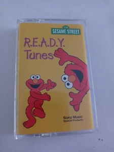 READY TUNES * Sesame Street Elmo 1999 Cassette * LIKE NEW Sony Music RARE - Picture 1 of 6