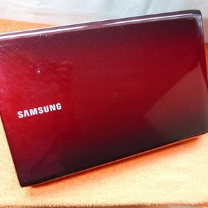 XXL SET Samsung R730 Brilliant ROT 17 Zoll 1TB SSD HDD I Windows 11 PRO I DVD LW - Bild 1 von 12