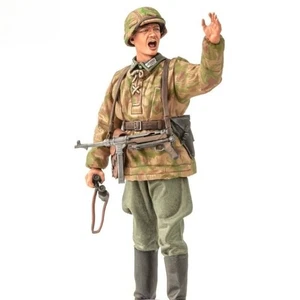 1/16 Unpainted WWII German Field Artillery Commander War Resin Figure Kids Toys - Picture 1 of 5