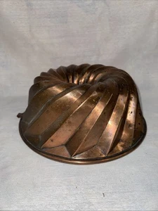Antiker Gugelhupf-Kupferform – Backform – 26 cm – Wanddeko / Sammlerstück - Bild 1 von 5