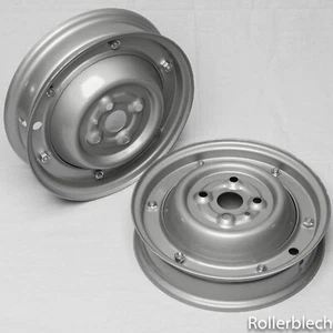 Vespa 2x Felgen 9 Zoll  4-Loch 1.80-9 Zoll V50-125 N R L S 1Serie - Bild 1 von 1