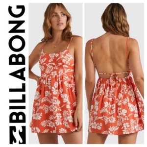 NUEVO CON ETIQUETAS BILLABONG NUEVO TEMPORADA MINI VESTIDO DESCALZO (MEDIANO/10) PRECIO DE VENTA SUGERIDO POR EL FABRICANTE $99.99 - Imagen 1 de 5