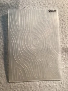 Darice Texture Embossing Folder - WOOD GRAIN - Picture 1 of 2