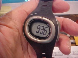 NICE USED NIKE WATCH 41 MM NEW BATTERY INSTALLED ORIGINAL BAND - Picture 1 of 5