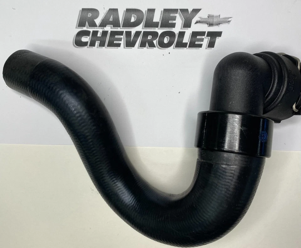 NEW GM OEM RADIATOR COOLANT HOSE- GENERAL MOTORS GMC 39057860 - Imagem 1 de 1