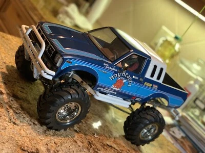 Vintage TAMIYA TOYOTA 4x4 BRUISER highly detailed driver and cabin .+ more - Image 1 of 4