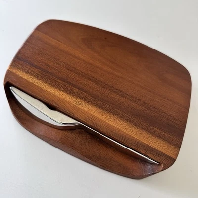 Tablero de madera de acacia con cuchillo Nambé Blend Bar (MT0648) Foto 1 de 4