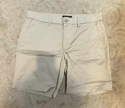 Pantalones cortos caqui Banana Republic para hombre - cintura talla 34” Foto 1 de 3