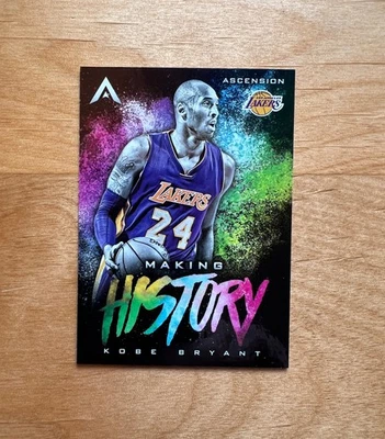 Kobe Bryant 2017-18 Panini Ascensión Haciendo Historia #MH34 Lakers Mamba Foto 1 de 4