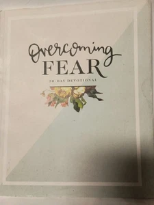 Overcoming Fear 30-Day Devotional 2016 Proverbs 31 Ministries PB O2 - Bild 1 von 1