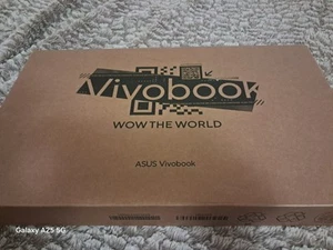Laptop ASUS Vivobook E1504FA-L1368W 16 GB RAM, 512 GB SSD, Ryzen 5, 7520U OLED - Zdjęcie 1 z 5