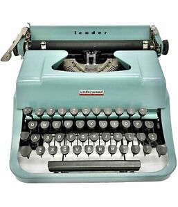 Underwood Typewriter *RARE!* Leader. Works Great!