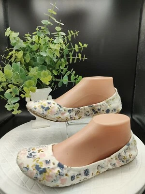 Zapatos sin cordones planos EMMIE Lucky Brand para mujer talla 9 patrón floral crema  Foto 1 de 4